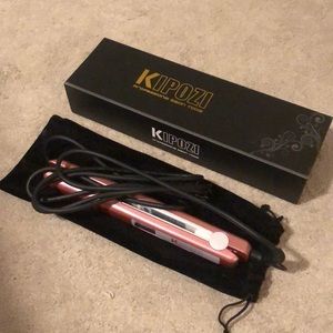 Kipozi Flat Iron - Like New!